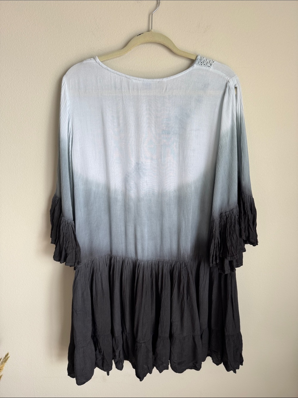 Isle By Melis Blue Ombre Crochet Trim Boho Swing Dress Size S Rayon Beachy - Picture 9 of 11